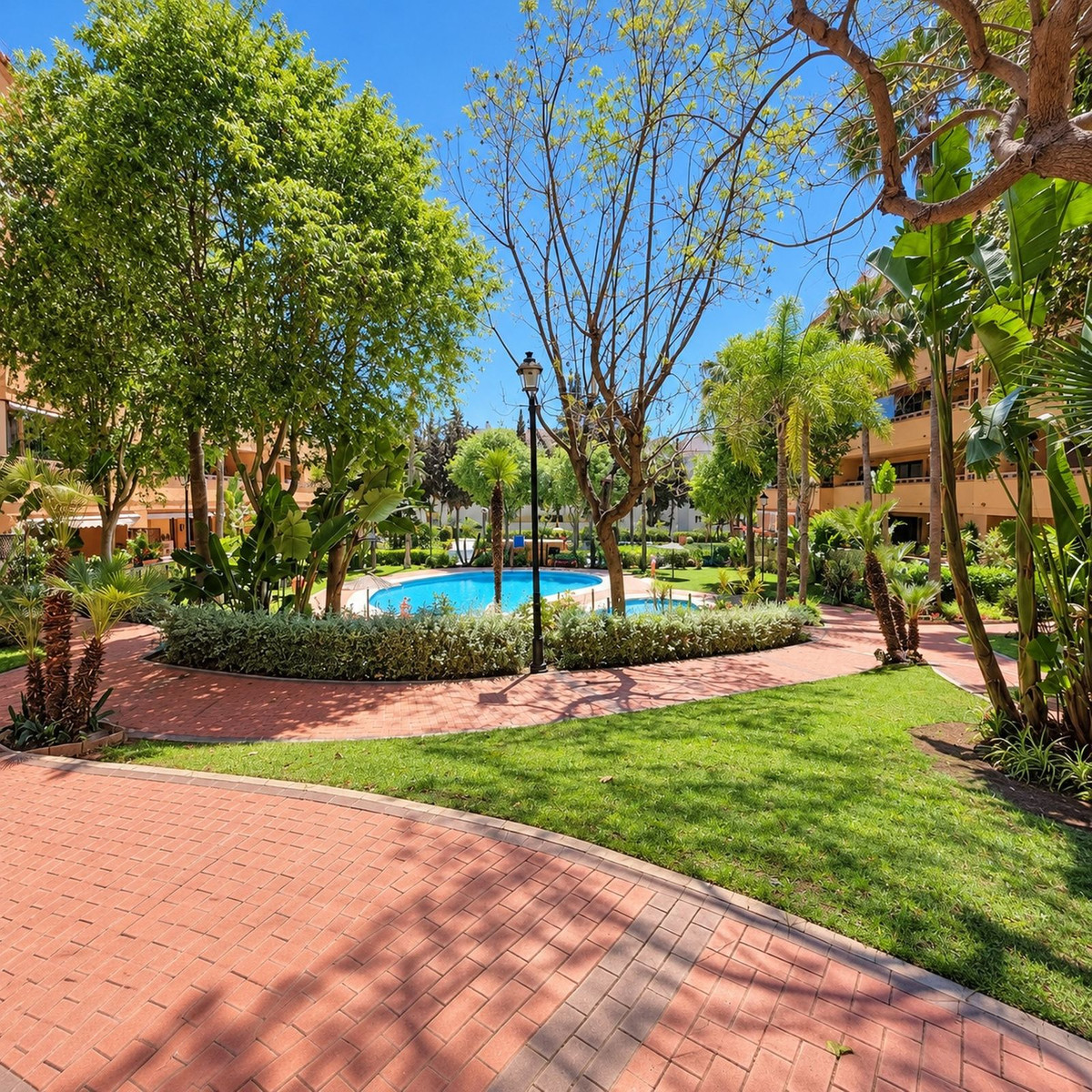 Milla de Oro, Marbella